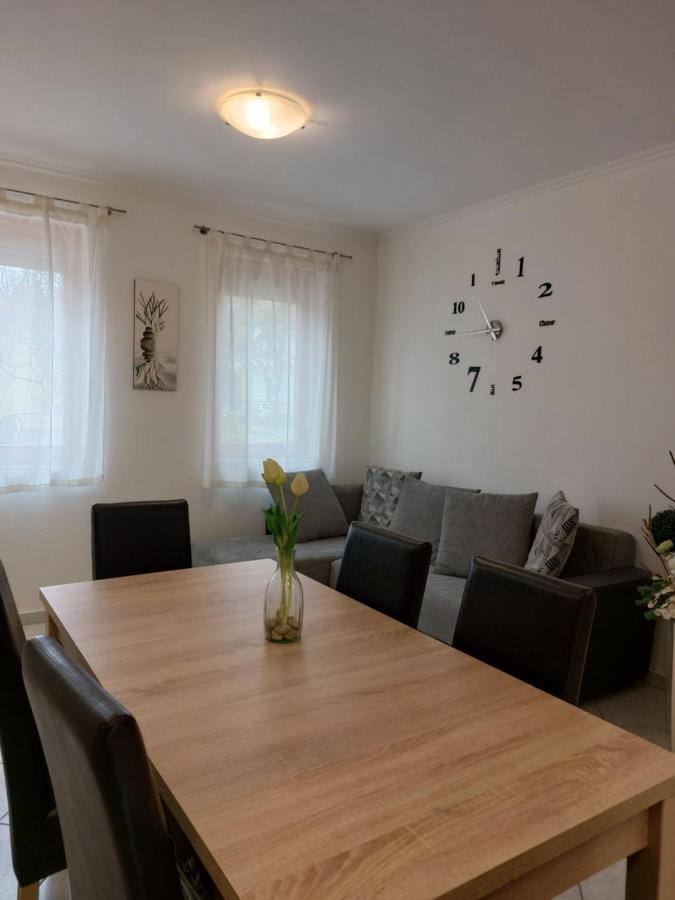 Apartmancentrum Гюла Екстериор снимка