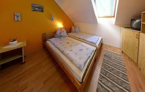 Apartmancentrum Гюла Екстериор снимка